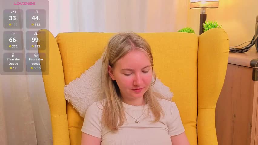 yuricazel Adult Chat April 9, 2026