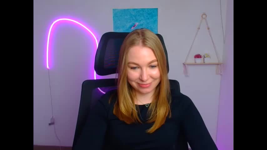 emilia_ilia Adult Chat April 9, 2026