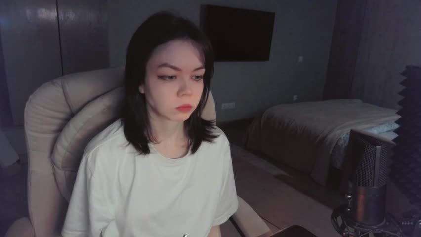 quietluxury Adult Chat April 9, 2026