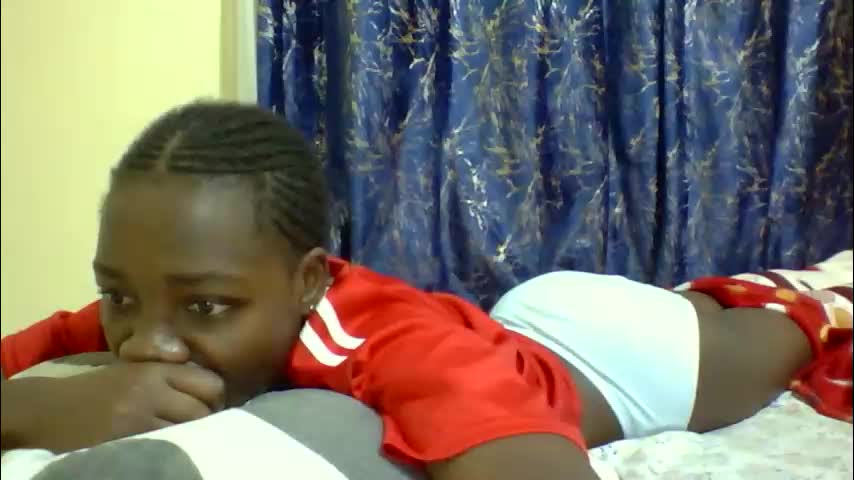 lunah_kitty Adult Chat April 10, 2026