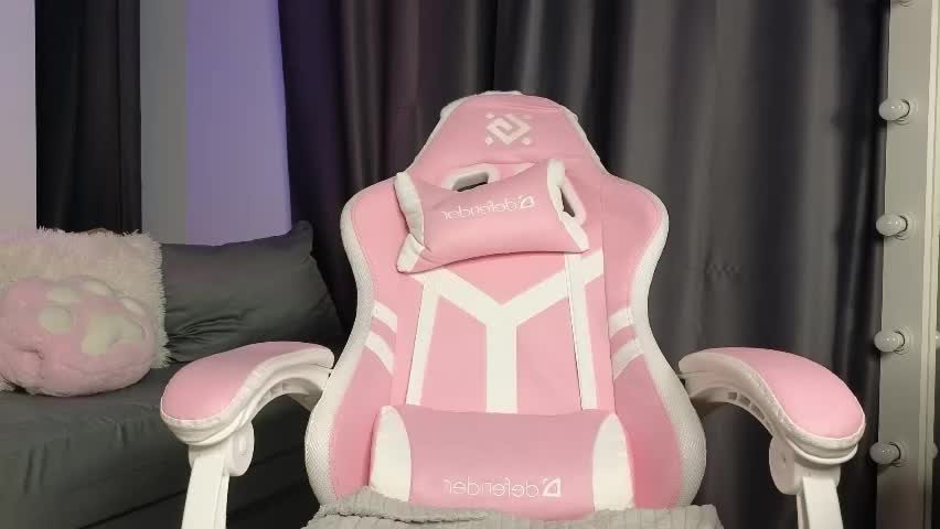 _eva_queen Adult Chat April 10, 2026