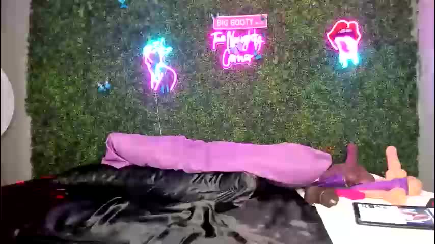 bigbuttsarena Adult Chat April 10, 2026