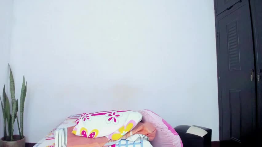 camilaa_foxxx Adult Chat April 10, 2026