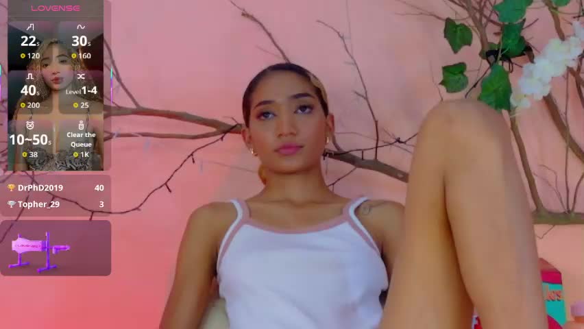 charlotte_love10 Adult Chat April 10, 2026