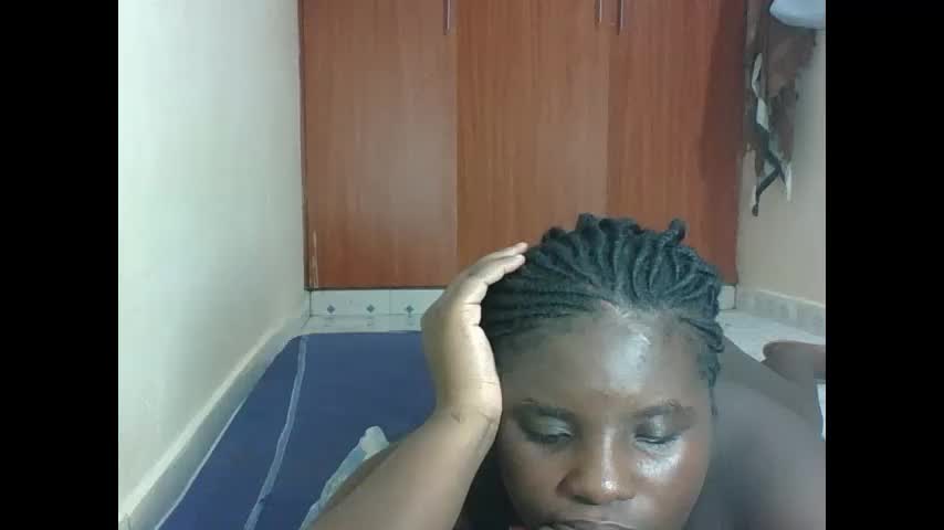 hotebbbyy Adult Chat April 10, 2026