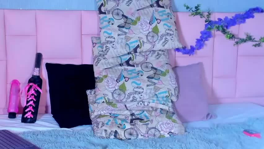 roxana_millers Adult Chat April 10, 2026