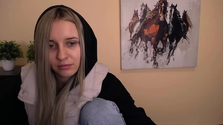 _nicole_new Adult Chat April 10, 2026