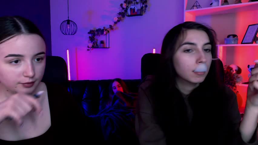 leslie_bird Adult Chat April 10, 2026