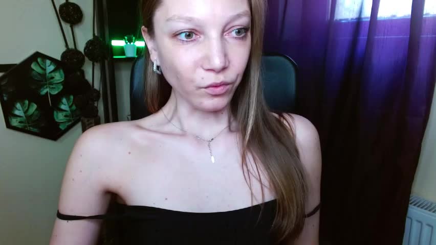 emilly_xkiss Adult Chat April 9, 2026