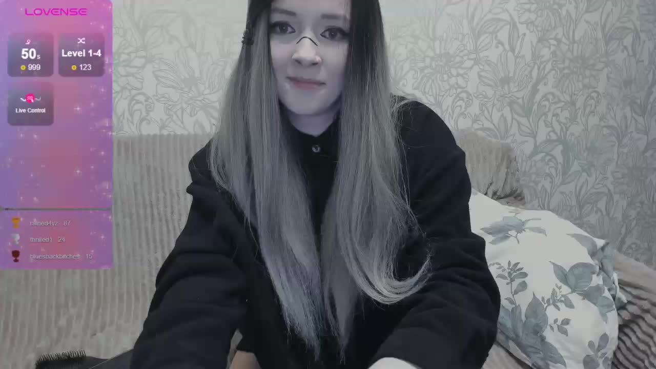 your_woman Adult Chat April 10, 2026