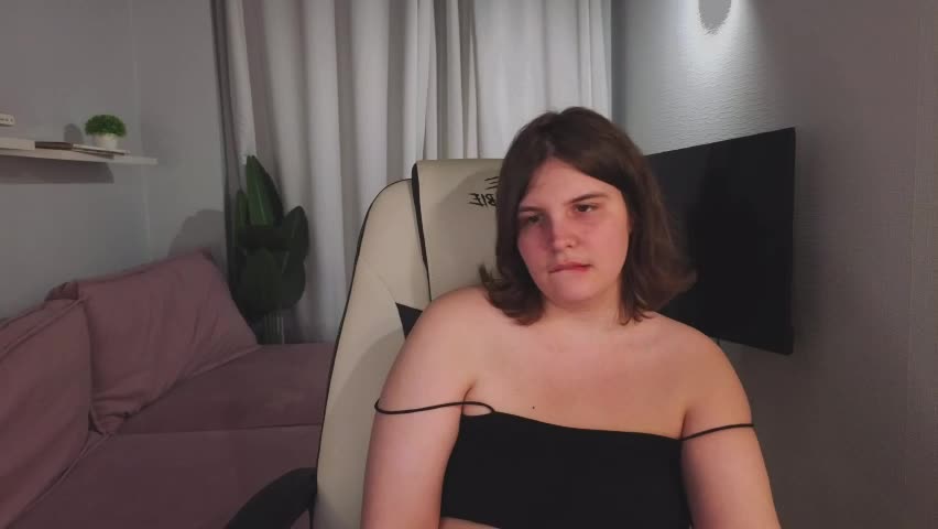 ruyjin_choi Adult Chat April 10, 2026