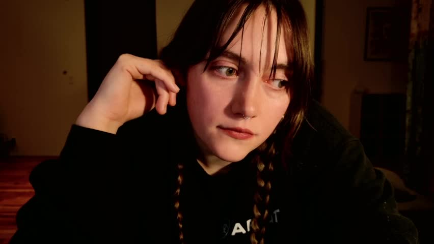 clover_tully Adult Chat April 10, 2026