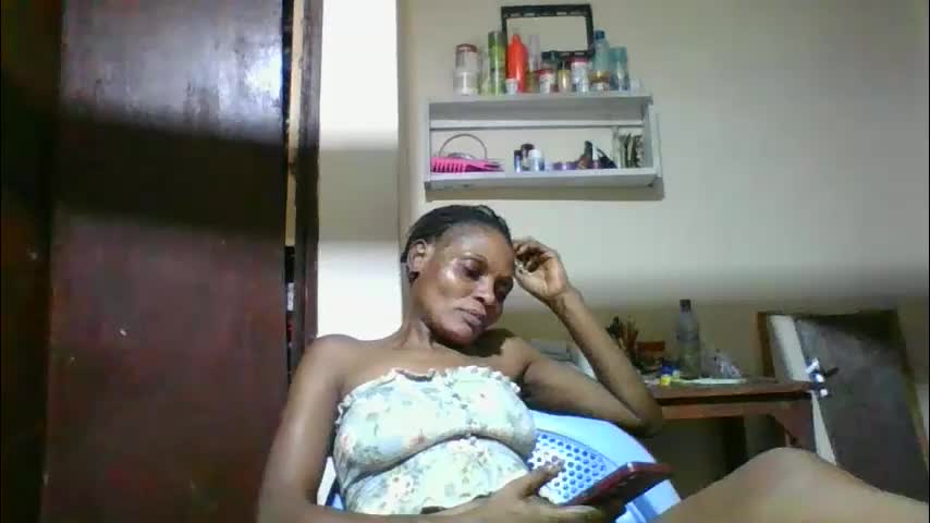 ebonyqueen4 Adult Chat April 10, 2026