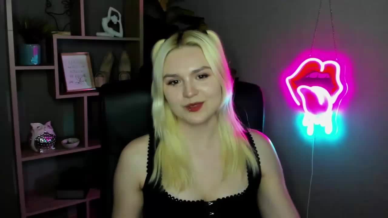SweetLilyxo Adult Chat April 10, 2026