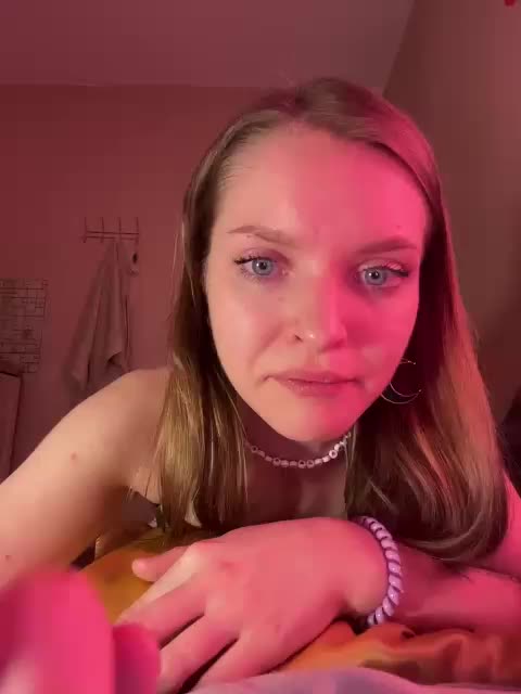AliciaTroupe Adult Chat April 10, 2026