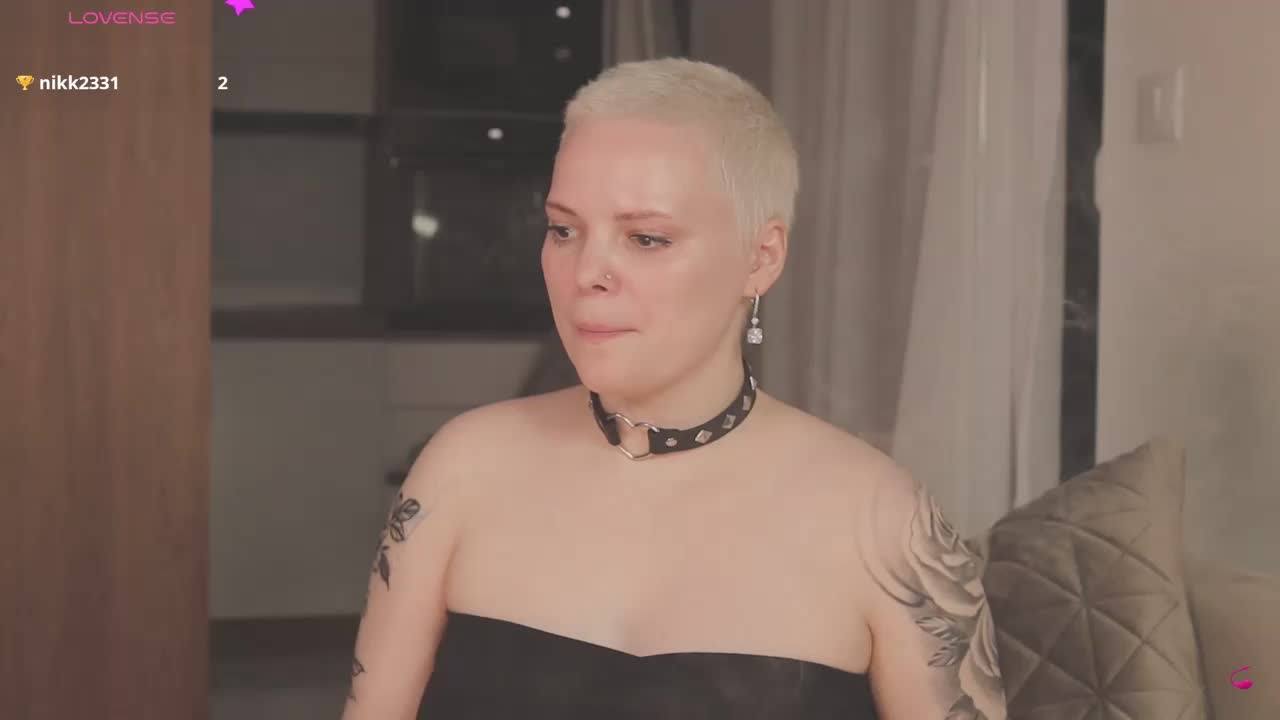 LikaBerry Adult Chat April 10, 2026