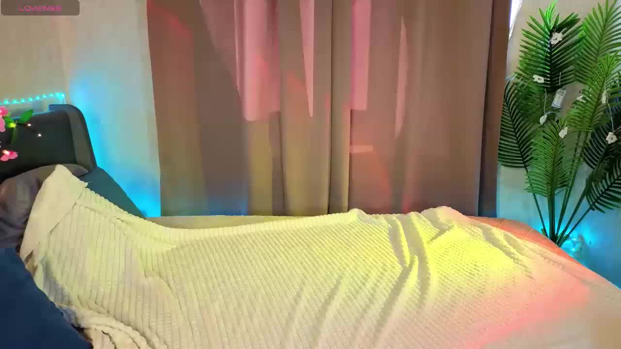 JennieHunter Adult Chat April 10, 2026