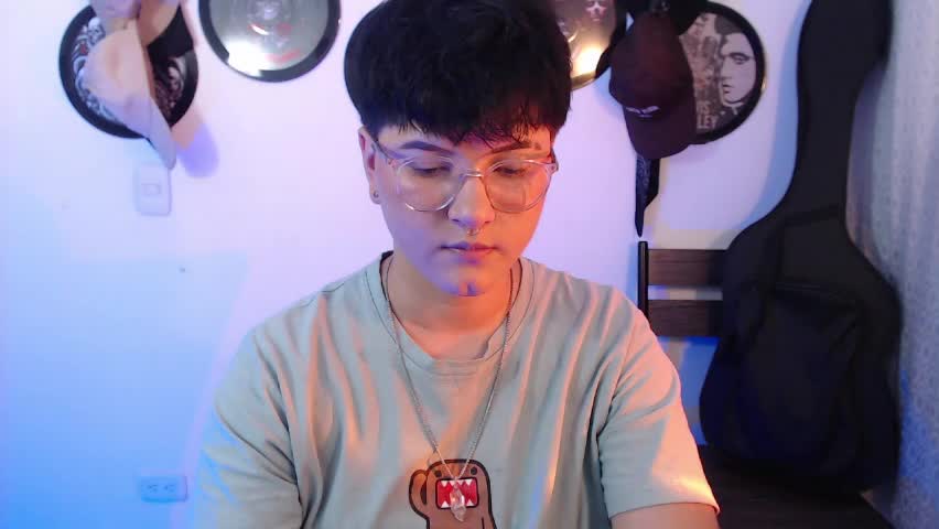 sophie_ross1 Adult Chat April 10, 2026