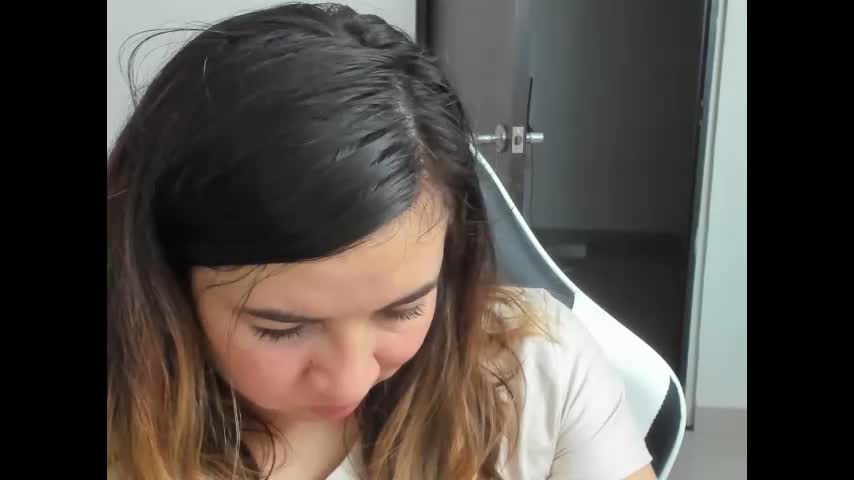 luara__01__lecat_1 Adult Chat April 10, 2026