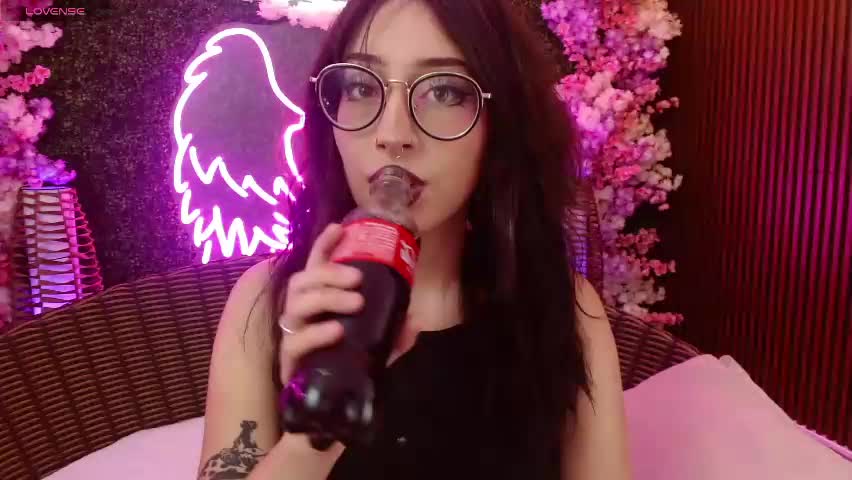 sweet_roxanee Adult Chat April 10, 2026