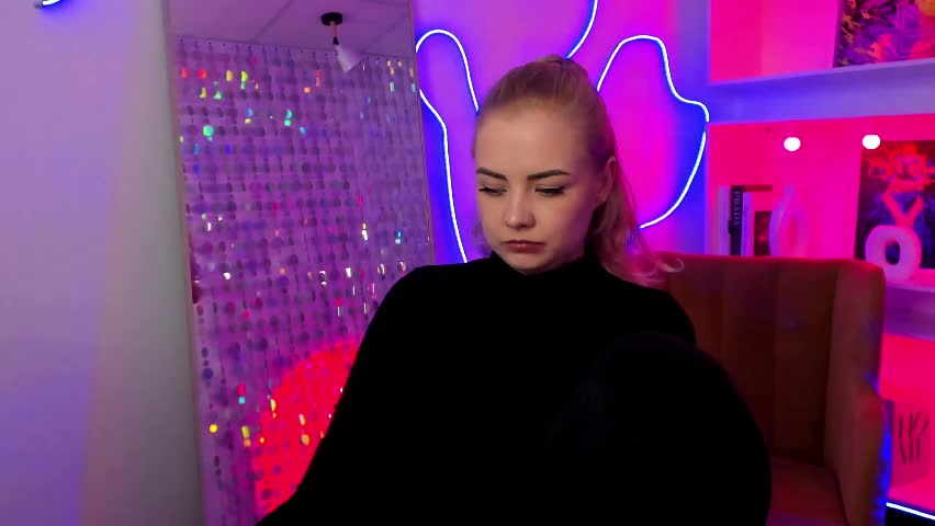stephanie_sea Adult Chat April 10, 2026