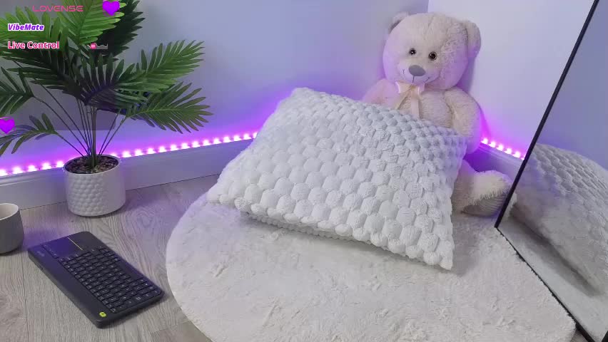 alessyaaa Adult Chat April 10, 2026