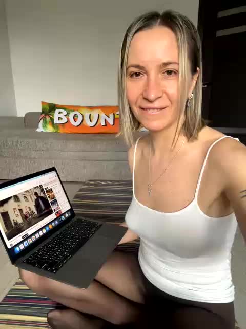 HARIZZMA Adult Chat April 10, 2026