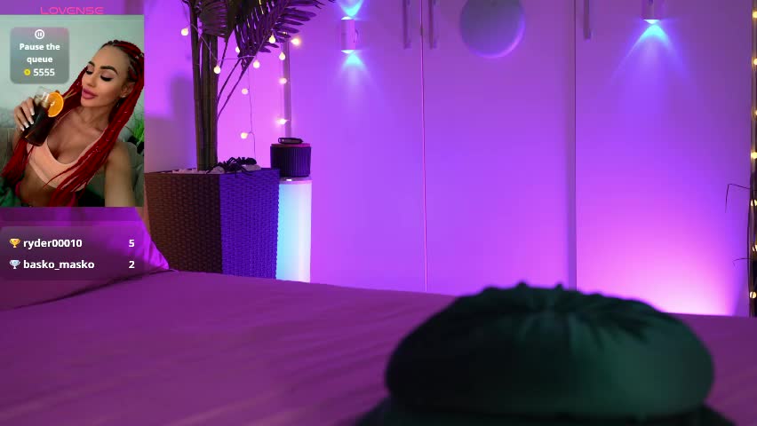 lorettelorenaa Adult Chat April 10, 2026