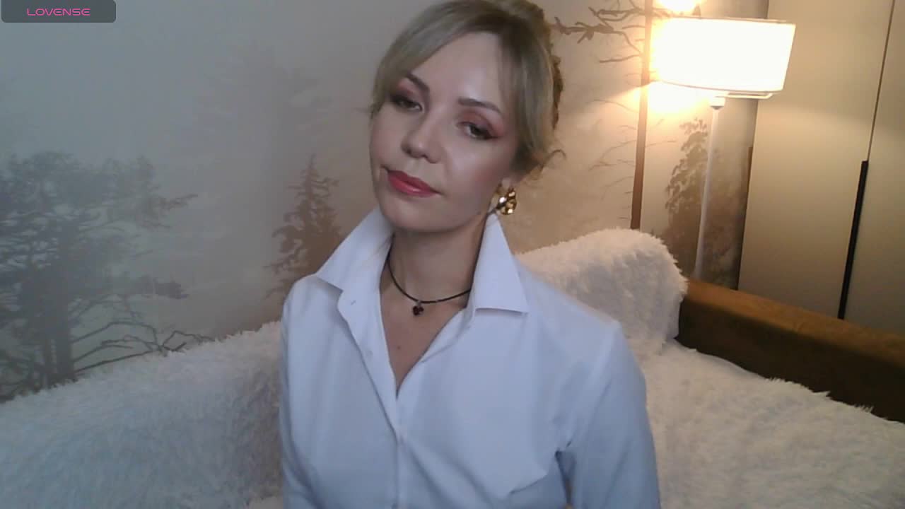 Red_Rose_98 Adult Chat April 10, 2026