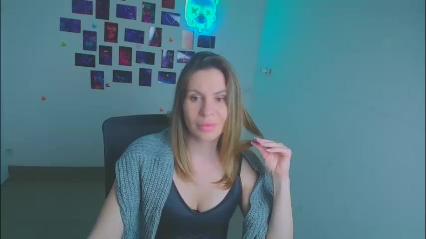 regina_na Adult Chat April 10, 2026