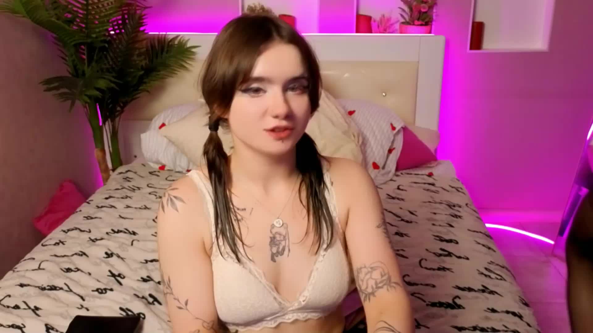 MaoandLulu Adult Chat April 11, 2026