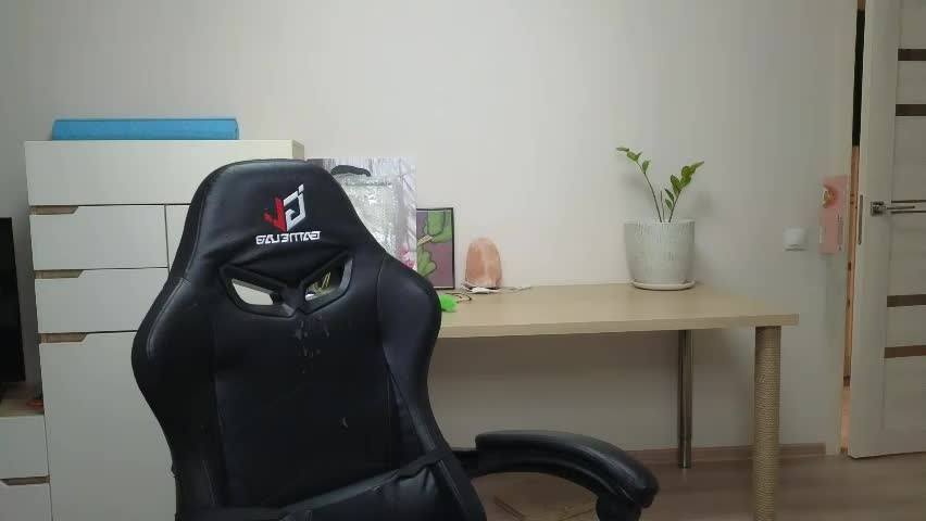 alice_________________________ Adult Chat April 10, 2026