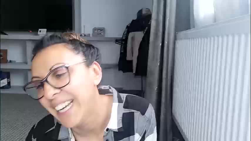 crazybrenda89 Adult Chat April 10, 2026