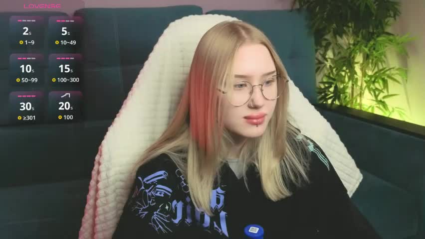 kebesheska Adult Chat April 10, 2026