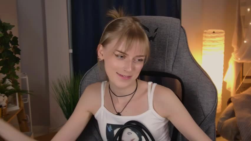 kiramontoyaa Adult Chat April 10, 2026