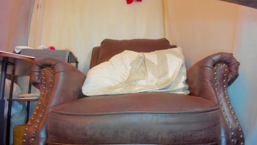 danidollxxx Adult Chat April 10, 2026