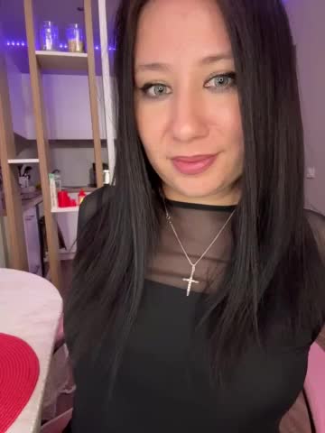 -Lune Adult Chat April 10, 2026