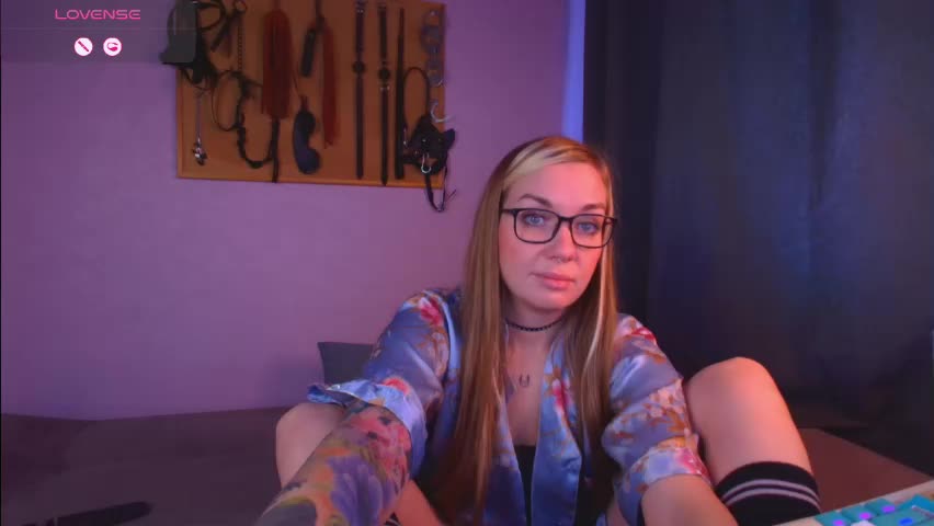 carrie_moonshine Adult Chat April 10, 2026