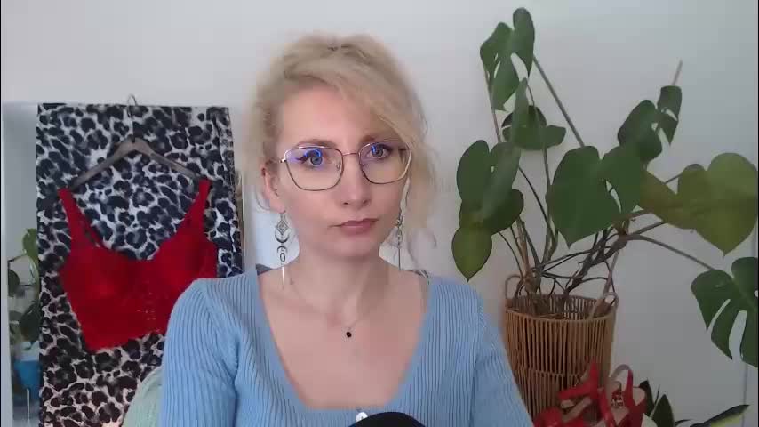 cinderellamoon Adult Chat April 10, 2026