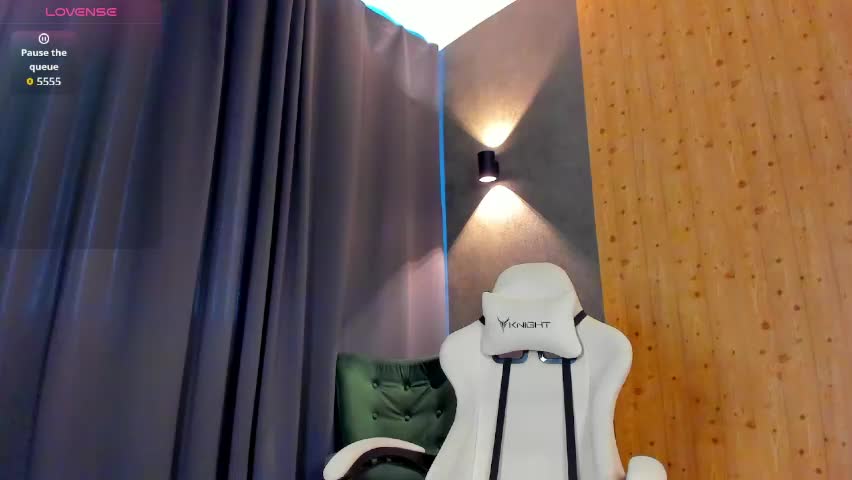 maymalina Adult Chat April 10, 2026