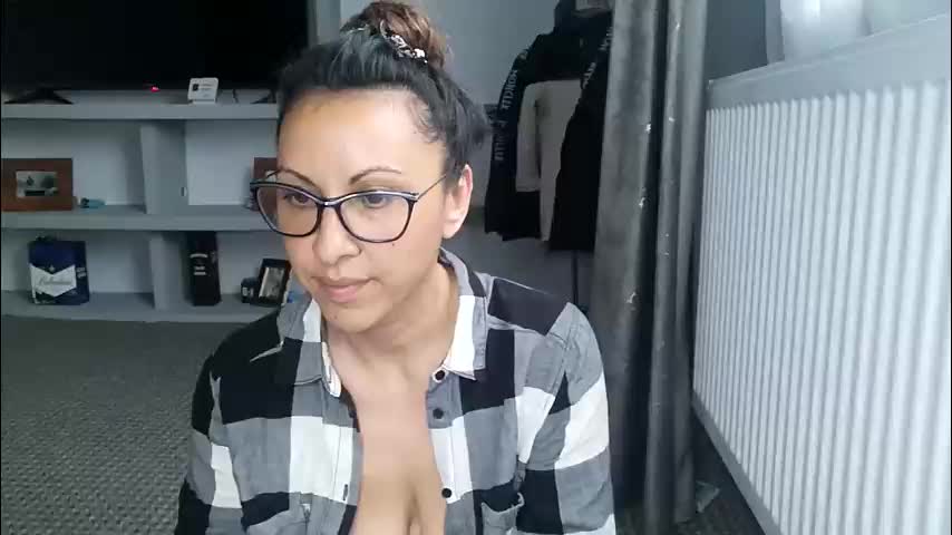 crazybrenda89 Adult Chat April 10, 2026