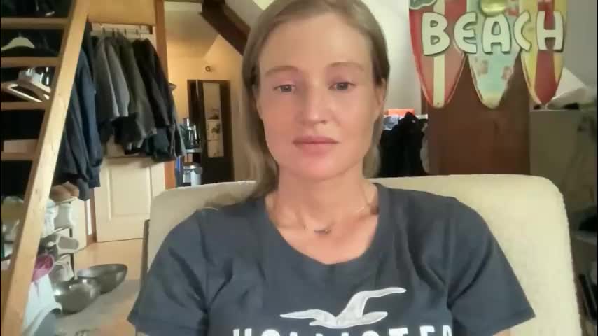 lili_blue1 Adult Chat April 10, 2026