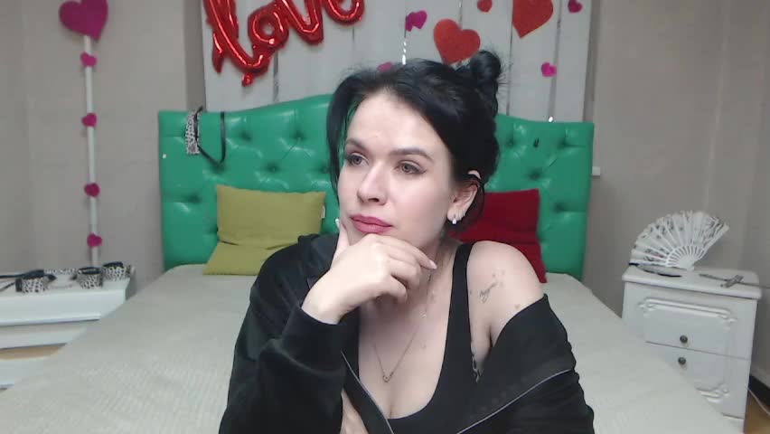 jasminekouch Adult Chat April 10, 2026
