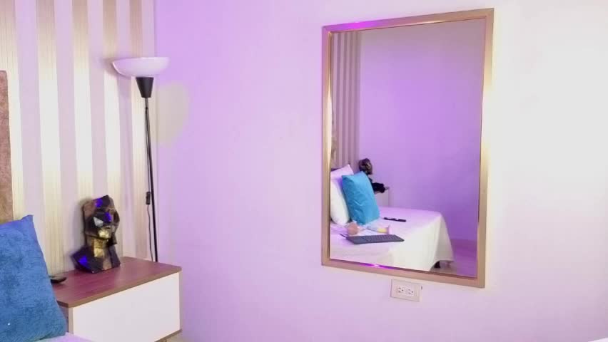 amara_queen_ Adult Chat April 11, 2026