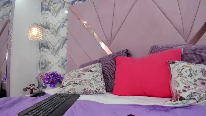 paula_amira Adult Chat April 11, 2026