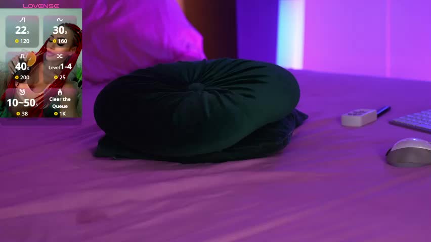 lorettelorenaa Adult Chat April 11, 2026