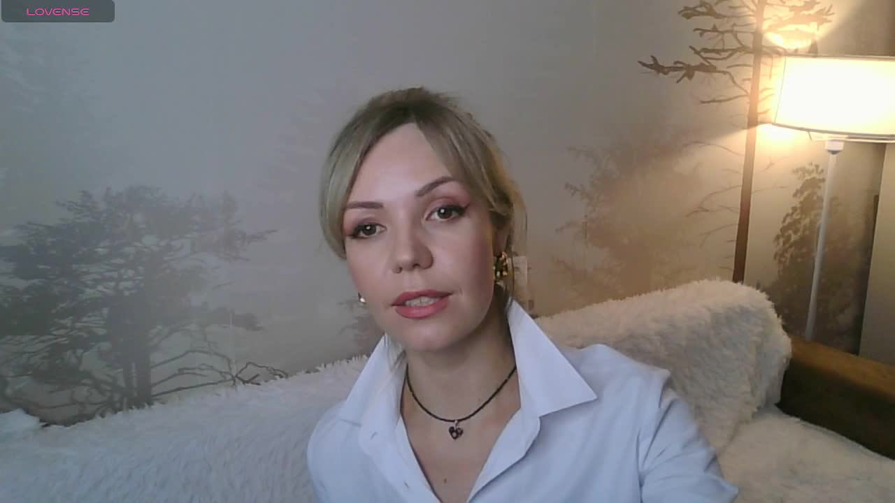Red_Rose_98 Adult Chat April 11, 2026