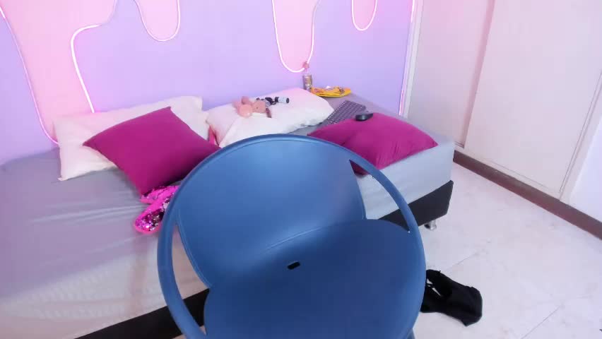 amelia_queen0 Adult Chat April 11, 2026