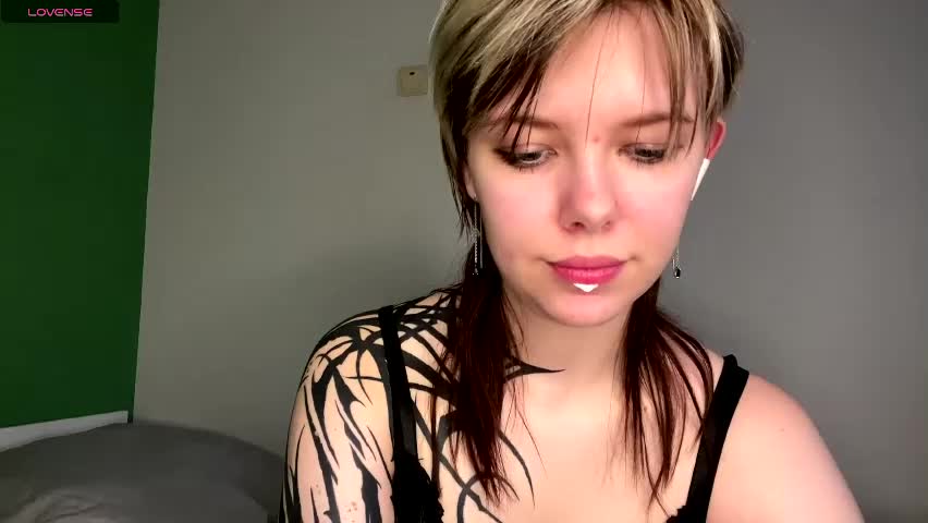 liliandaniels Adult Chat April 11, 2026