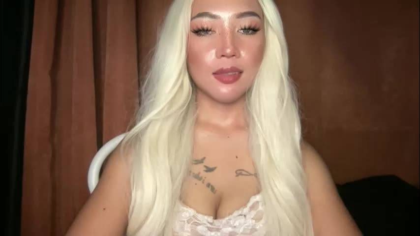 oliviaxxmore69 Adult Chat April 11, 2026